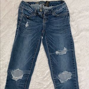 Women’s jeans.